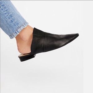 Free People slip-on flat black size 6